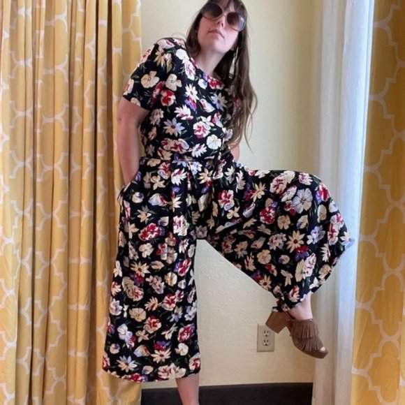 Vintage Pants - PRICE FIRM Vintage Liz Claiborne Floral 2 Piece Culottes Wide Leg Set | Small